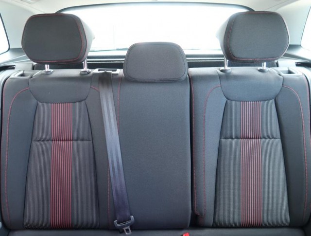 Škoda Karoq  1.5 TSI Style