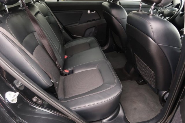 Kia Sportage  2.0 CRDi 