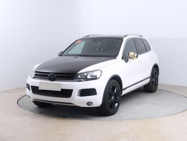 Volkswagen Touareg  3.0 TDI 