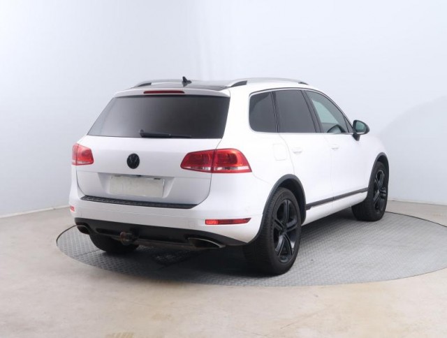 Volkswagen Touareg  3.0 TDI 