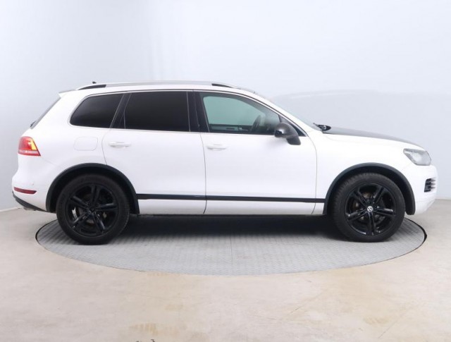 Volkswagen Touareg  3.0 TDI 