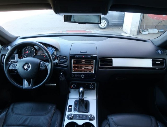 Volkswagen Touareg  3.0 TDI 