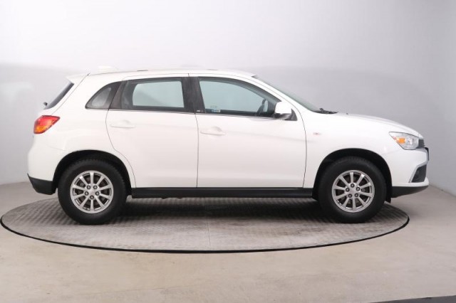 Mitsubishi ASX  1.6 MIVEC 