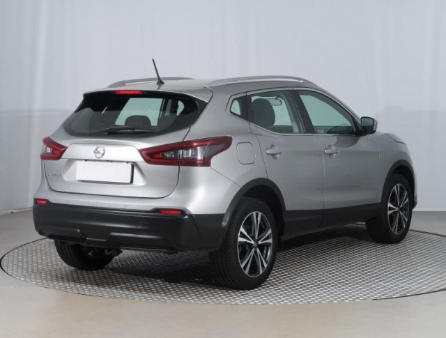 Nissan Qashqai  1.3 DIG-T 