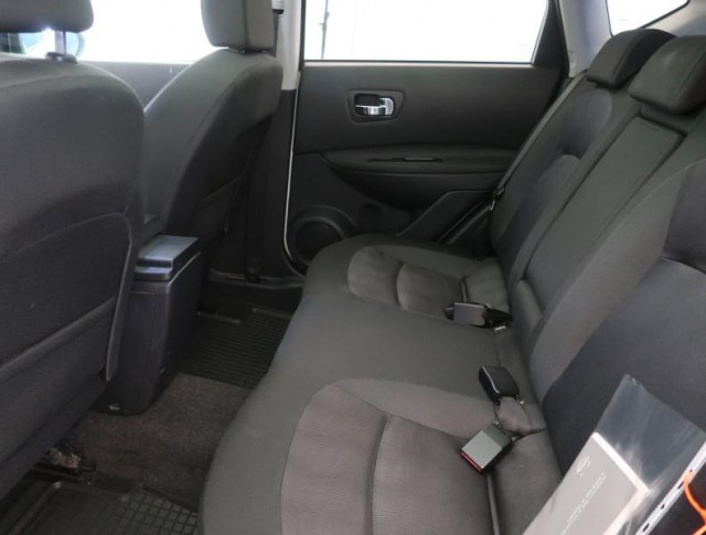 Nissan Qashqai  2.0 dCi 