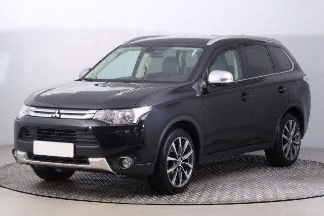 Mitsubishi Outlander  2.2 DI-D 