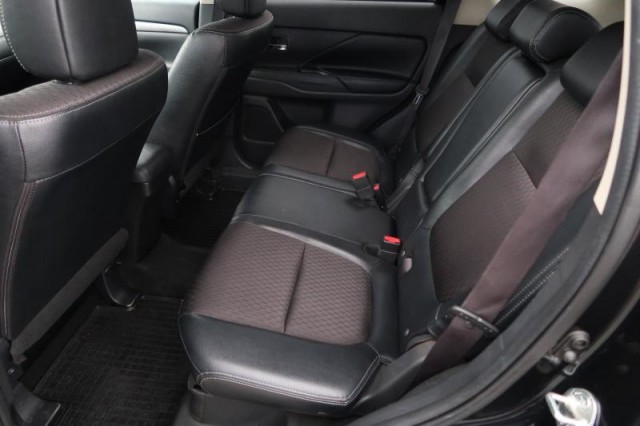 Mitsubishi Outlander  2.2 DI-D 