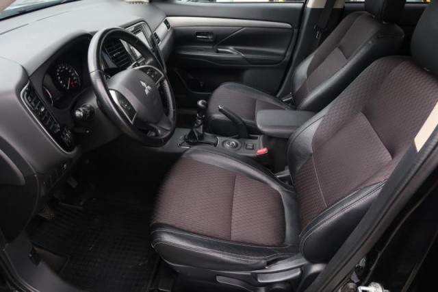 Mitsubishi Outlander  2.2 DI-D 