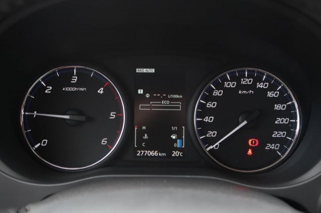 Mitsubishi Outlander  2.2 DI-D 