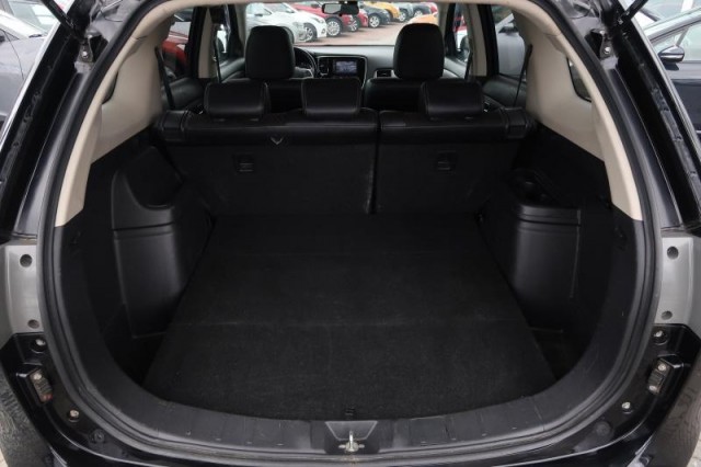 Mitsubishi Outlander  2.2 DI-D 