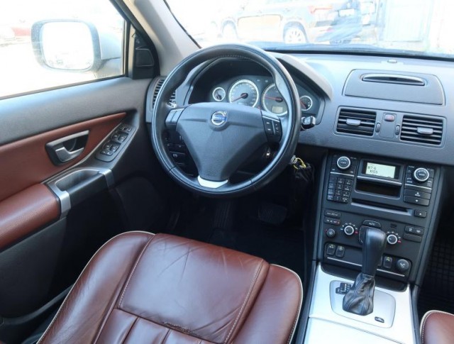 Volvo XC90  D5 