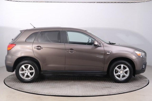 Mitsubishi ASX  1.8 DI-D MIVEC 
