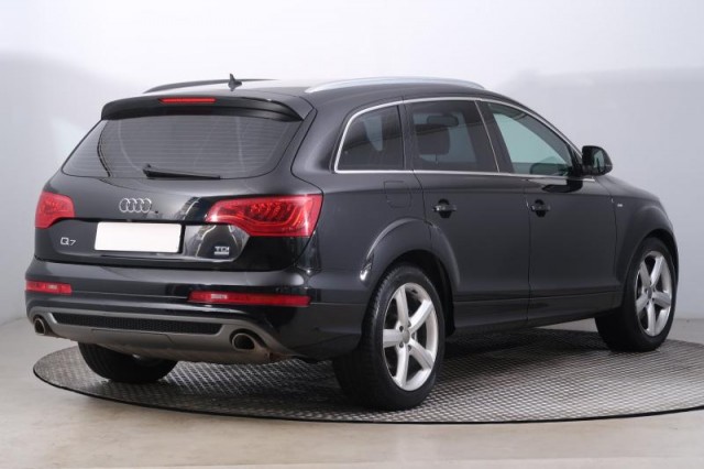 Audi Q7  3.0 TDI 