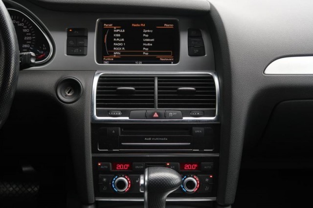 Audi Q7  3.0 TDI 