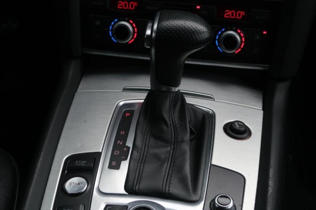 Audi Q7  3.0 TDI 