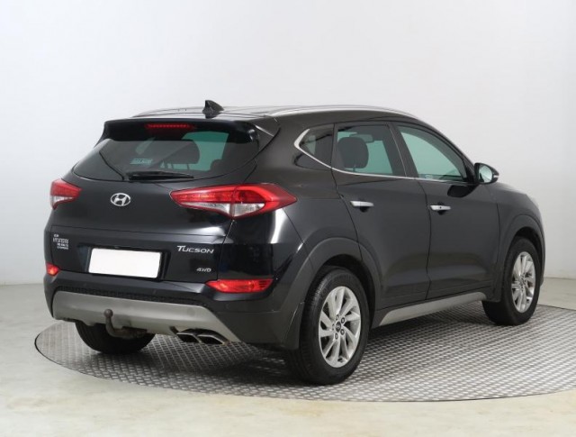 Hyundai Tucson  2.0 CRDi 