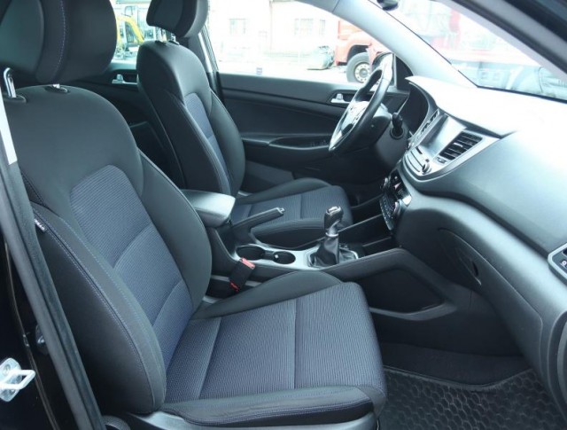Hyundai Tucson  2.0 CRDi 