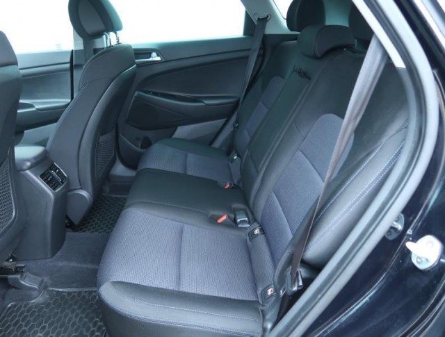 Hyundai Tucson  2.0 CRDi 