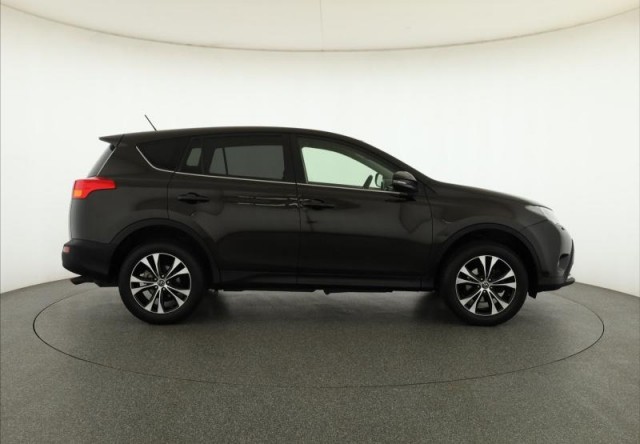 Toyota RAV 4  2.0 VVT-i 