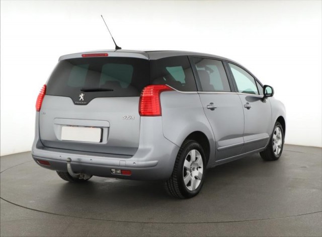Peugeot 5008  1.6 BlueHDi 