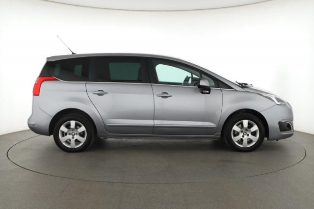 Peugeot 5008  1.6 BlueHDi 