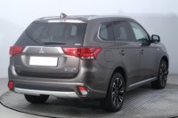 Mitsubishi Outlander  2.0 PHEV Instyle