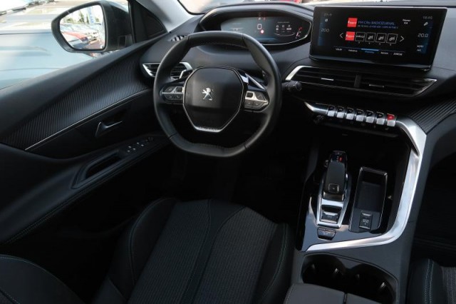 Peugeot 3008  1.2 PureTech Allure Pack