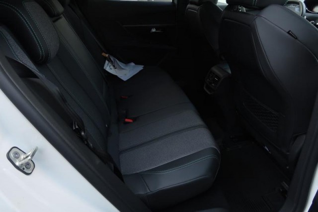 Peugeot 3008  1.2 PureTech Allure Pack