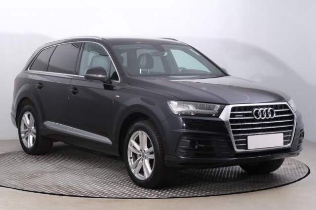 Audi Q7  3.0 TDI S-Line