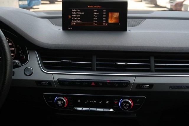 Audi Q7  3.0 TDI S-Line