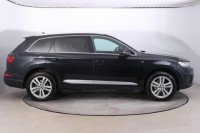 Audi Q7  3.0 TDI S-Line