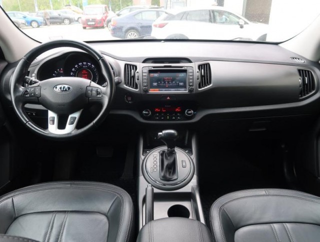 Kia Sportage  2.0 CRDi 
