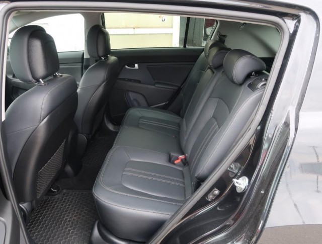Kia Sportage  2.0 CRDi 