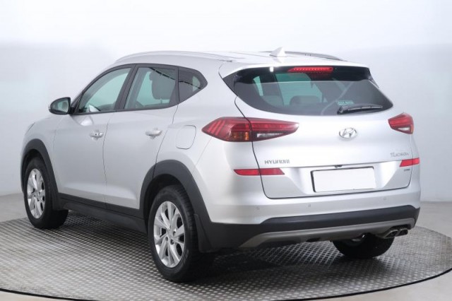 Hyundai Tucson  2.0 CRDi 