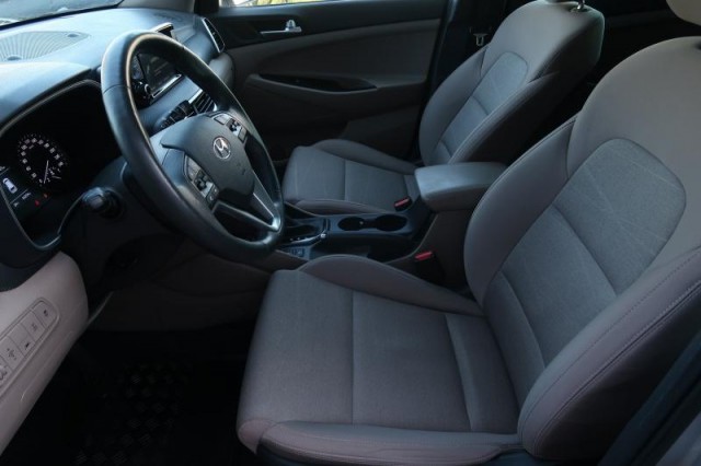 Hyundai Tucson  2.0 CRDi 
