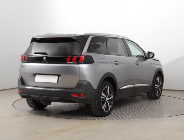 Peugeot 5008  1.5 BlueHDi Allure
