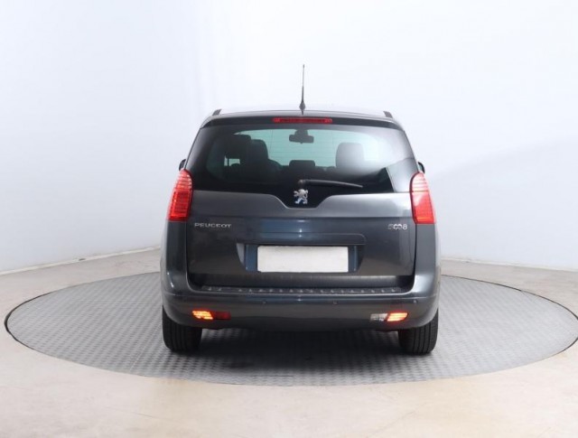 Peugeot 5008  2.0 BlueHDi 
