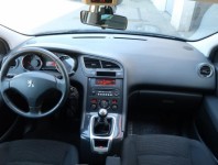 Peugeot 5008  2.0 BlueHDi 