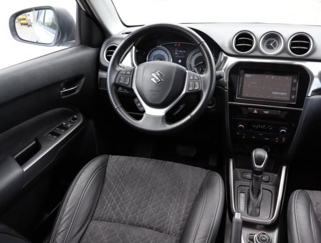 Suzuki Vitara  1.5 Hybrid 