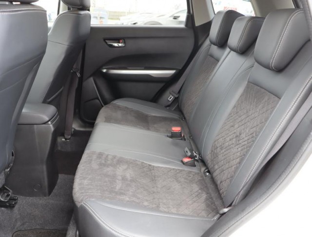 Suzuki Vitara  1.5 Hybrid 