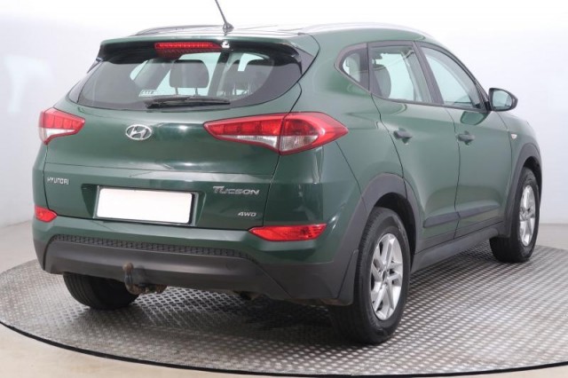 Hyundai Tucson  2.0 CRDi 