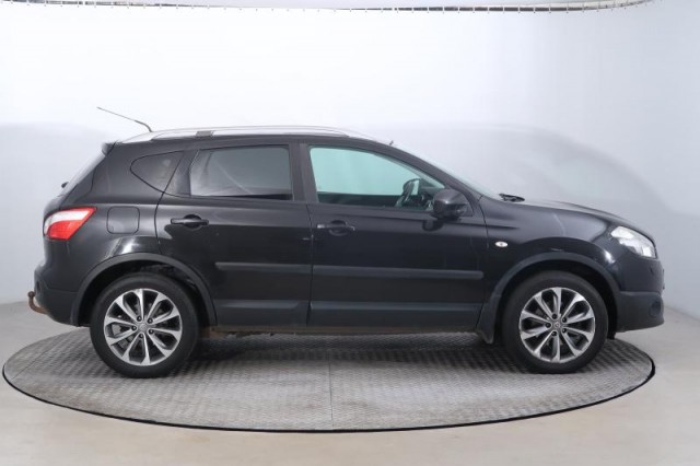 Nissan Qashqai  2.0 dCi 