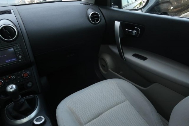 Nissan Qashqai  2.0 dCi 
