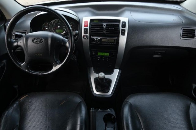 Hyundai Tucson  2.0 i 
