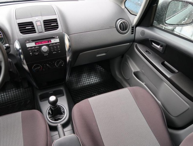 Suzuki SX4  1.6 VVT GL/AC