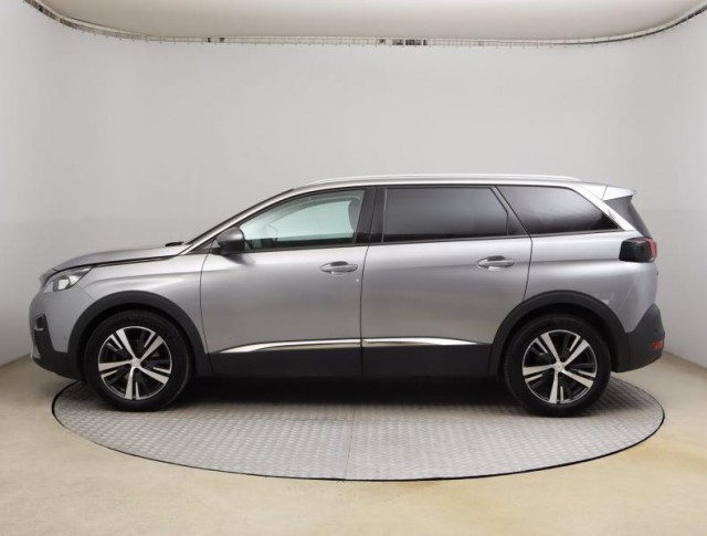 Peugeot 5008  1.5 BlueHDi 