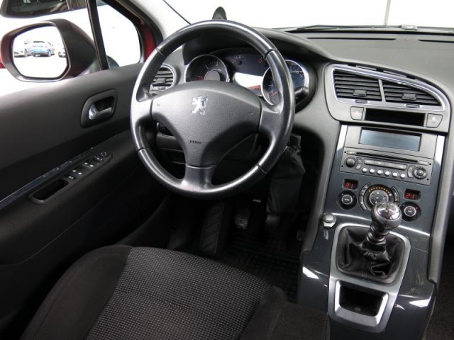Peugeot 5008  2.0 BlueHDi 