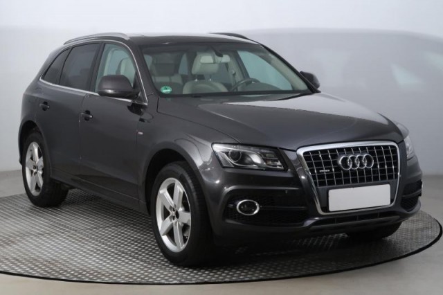 Audi Q5  2.0 TFSI S line