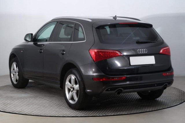 Audi Q5  2.0 TFSI S line
