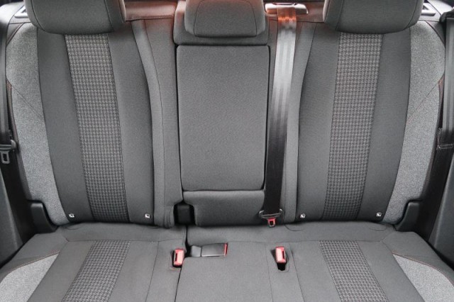 Peugeot 3008  1.2 PureTech 